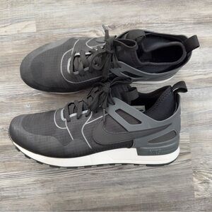 Nike Air Pegasus 89 Tech Black White Women’s Size 10